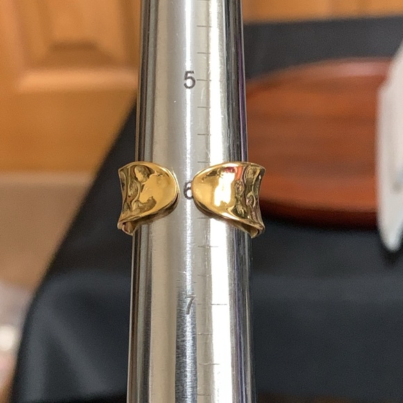 18K Gold Plated Titanium Steel Hammered Texture Ring Size 6 - Picture 5 of 6